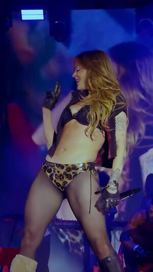 Luísa Sonza leaked photo #20