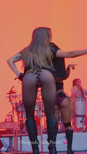 Luísa Sonza leaked photo #33