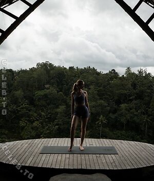 LYDIA ISABELL Nude Leaked Photo #2