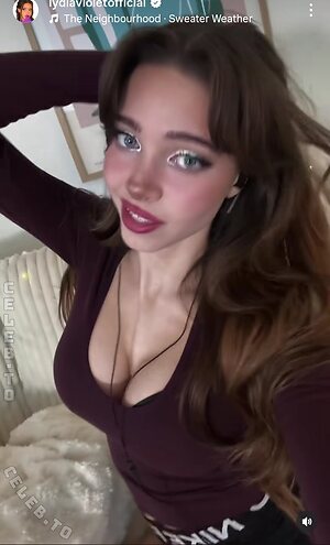Lydia Violet Nude Leaked Photo #13
