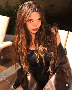 Lydia Violet photo