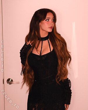 Lydia Violet photo