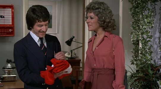 Lynda Bellingham leaked photo #3