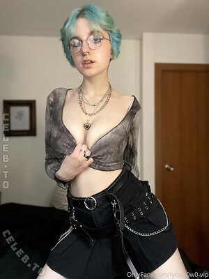 lyracr0w0 leaked photo #336
