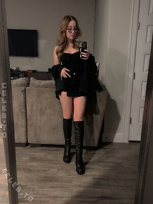 lyssaurora Nude Leaked Photo #16