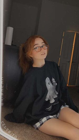 lyssaurora Nude Leaked Photo #409
