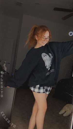lyssaurora Nude Leaked Photo #435