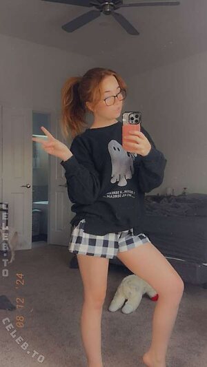 lyssaurora Nude Leaked Photo #443
