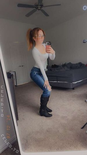 lyssaurora photo