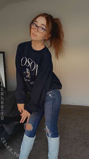 lyssaurora Nude Leaked Photo #1421