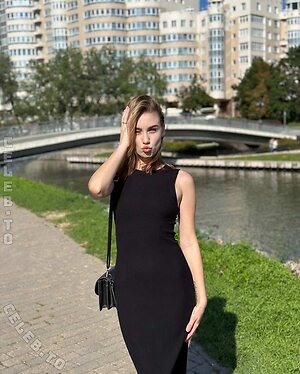 maariyyya.a Nude Leaked Photo #8