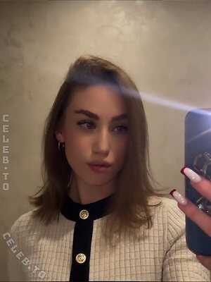 maariyyya.a Nude Leaked Photo #14