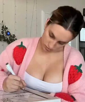 Mackenzie Lee leaked photo #28