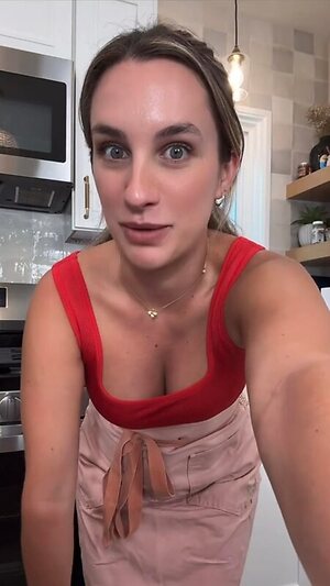 Mackenzie Lee leaked photo #49