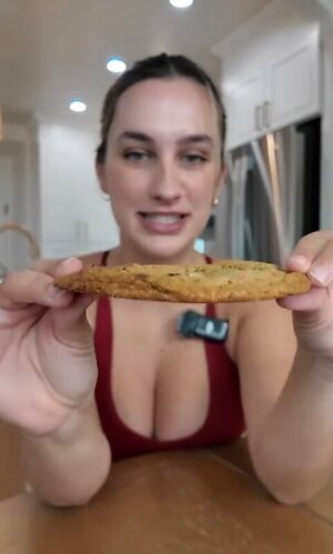 Mackenzie Lee leaked photo #60