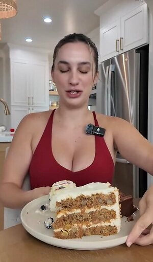 Mackenzie Lee leaked photo #62