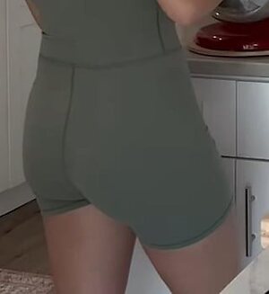 Mackenzie Lee leaked photo #82