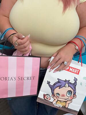 Maddie Bates leaked photo #4