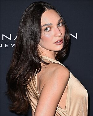 Maddie Ziegler leaked photo #54