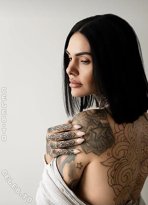 Made by Knospe Nude Leaked Photo #4