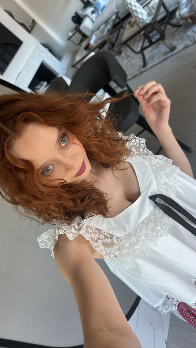 Madeleine Arthur leaked photos