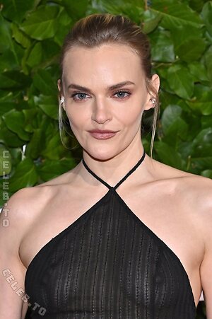 Madeline Brewer photo