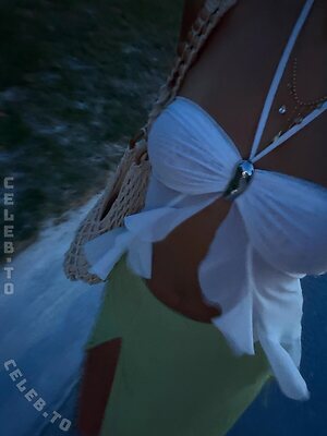 Madison Bailey photo