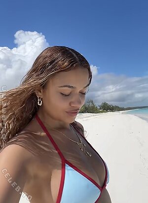 Madison Bailey photo