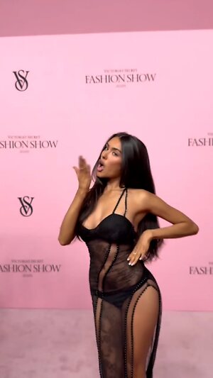 Madison Beer Hot leaked photo #23