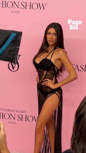 Madison Beer Hot leaked photo #27