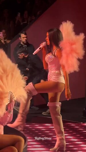 Madison Beer Hot leaked photo #39