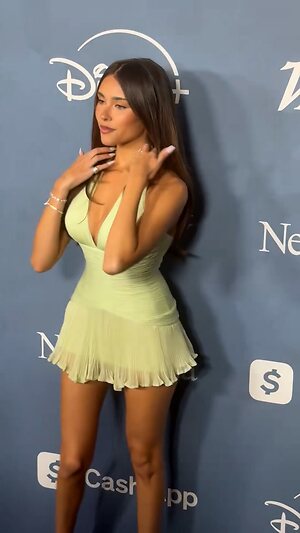 Madison Beer Hot Nude Leaked Photo #68