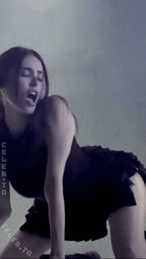 Madison Beer Nude Leaked Photo #22