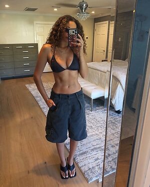Madison Pettis leaked photo #15