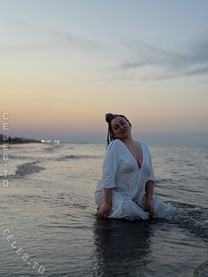 Madre_mama_ma leaked photo #3