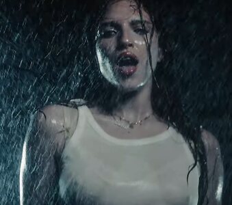 Mae Muller leaked photo #10