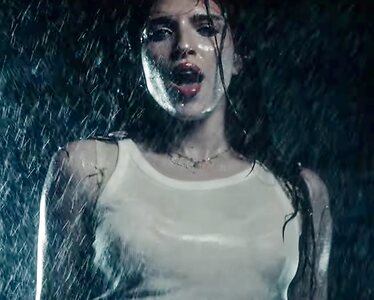 Mae Muller leaked photo #11