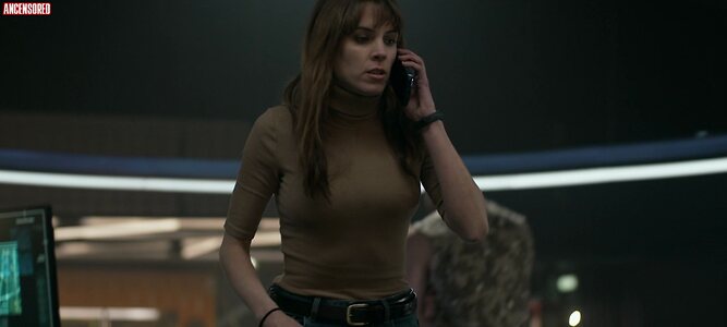 Maggie Civantos leaked photo #12