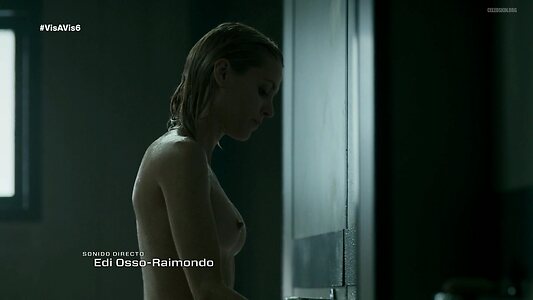 Maggie Civantos leaked photo #25