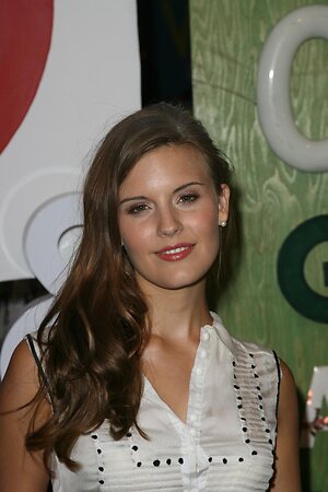 Maggie Grace leaked photo #4