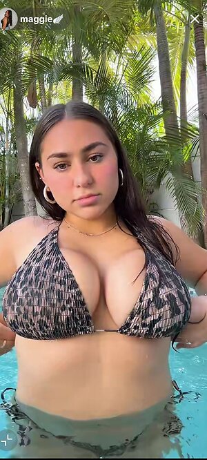 maggieecalarco leaked photo #3