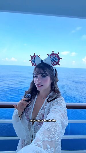 Magicwithmeg leaked photo #44