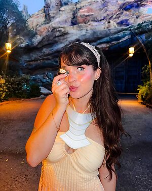 Magicwithmeg leaked photo #89