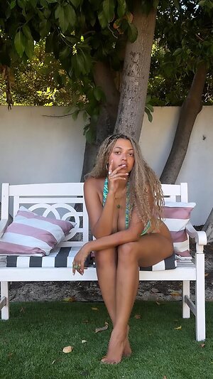 Mahalia leaked photo #33