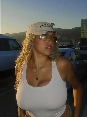 Mahalia Nude Leaked Photo #44
