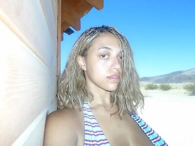 Mahalia Nude Leaked Photo #54
