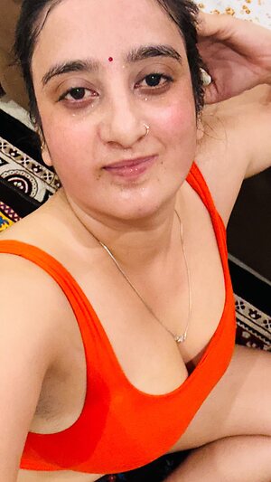 Mahi Thakur leaked photo #9