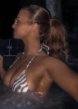 Maisie Smith leaked photo #24