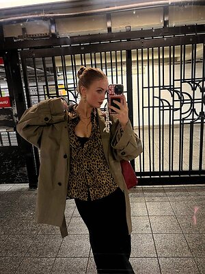 Maisie Smith leaked photo #41