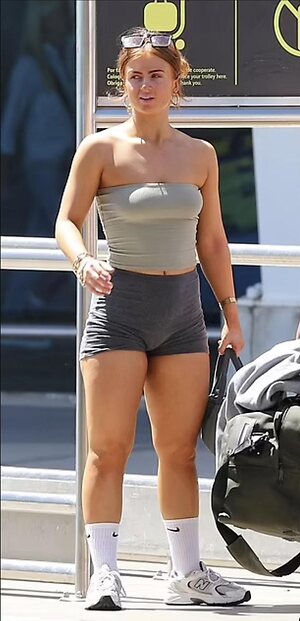 Maisie Smith Nude Leaked Photo #83